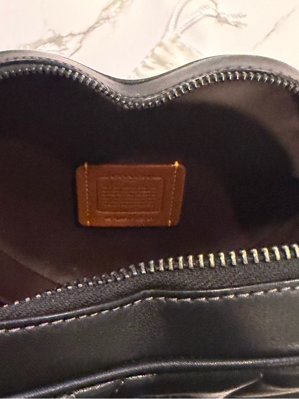 Coach heart-shape crossbody bag - Picture 5 of 9